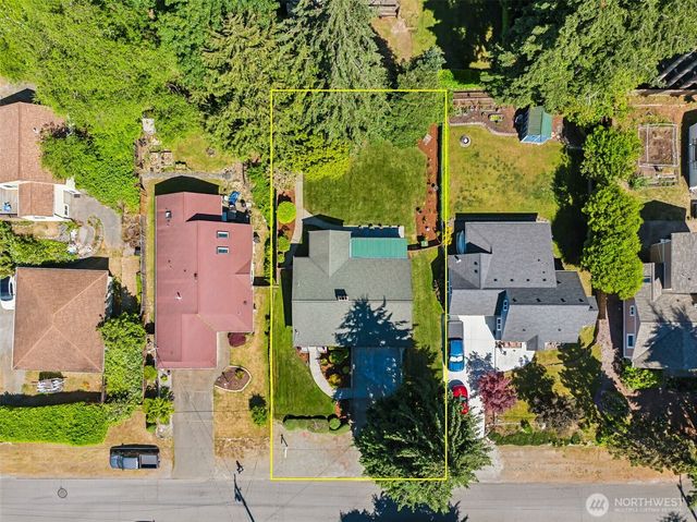 3311 Crystal Springs Road W, University Place, WA 98466