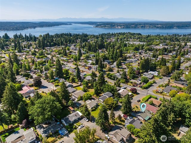 3311 Crystal Springs Road W, University Place, WA 98466