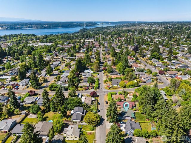 3311 Crystal Springs Road W, University Place, WA 98466
