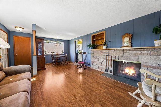 3311 Crystal Springs Road W, University Place, WA 98466