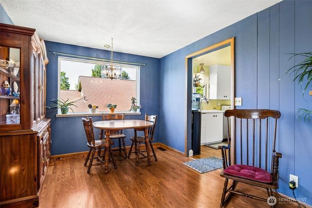 3311 Crystal Springs Road W, University Place, WA 98466