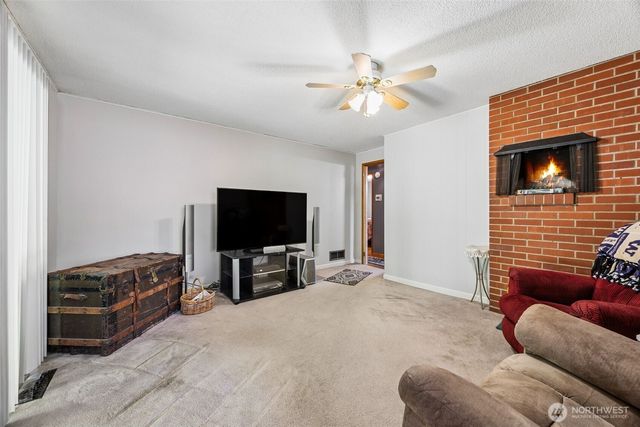 3311 Crystal Springs Road W, University Place, WA 98466