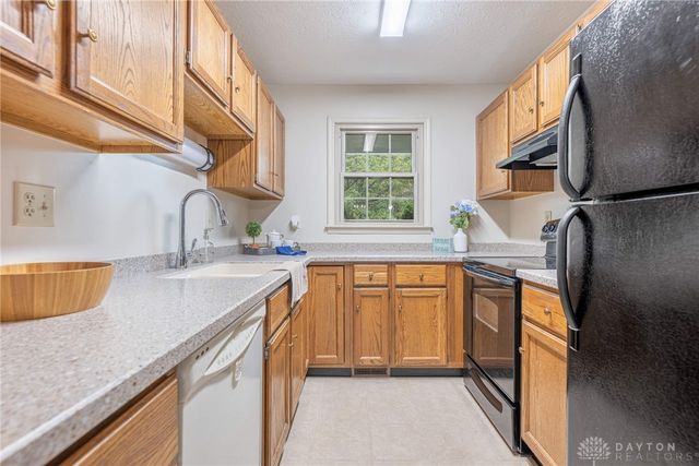 3143 Kerry Drive, Beavercreek, OH 45434
