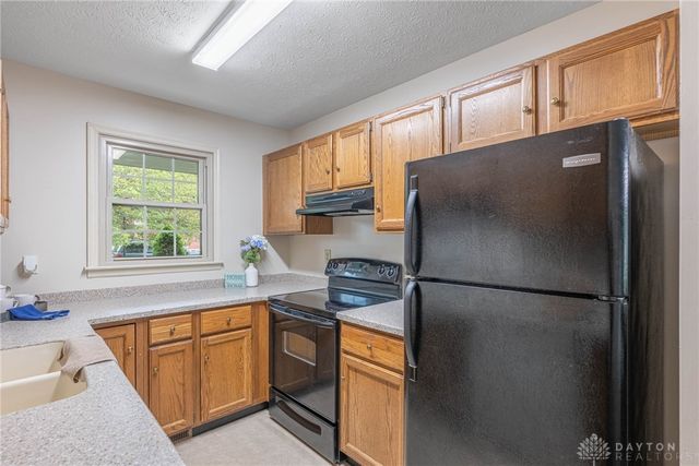 3143 Kerry Drive, Beavercreek, OH 45434