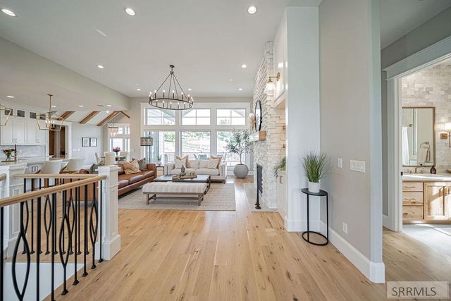 6775 S 46th E, Idaho Falls, ID 83406