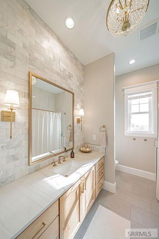 6775 S 46th E, Idaho Falls, ID 83406