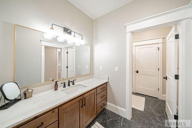 6775 S 46th E, Idaho Falls, ID 83406