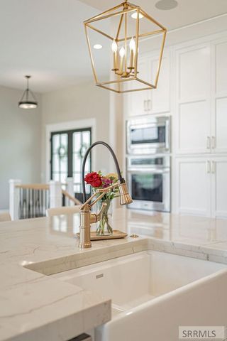 6775 S 46th E, Idaho Falls, ID 83406