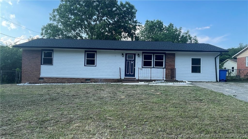 6018 Elstree Place, Fayetteville, NC 28314 — exterior