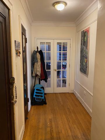 7522 N Hoyne Avenue 2N, Chicago, IL 60645