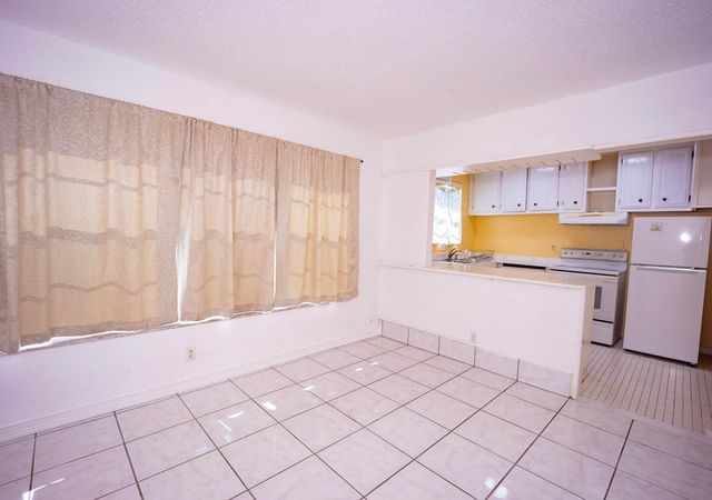 3240 Ridge Hill Road C, Boynton Beach, FL 33435