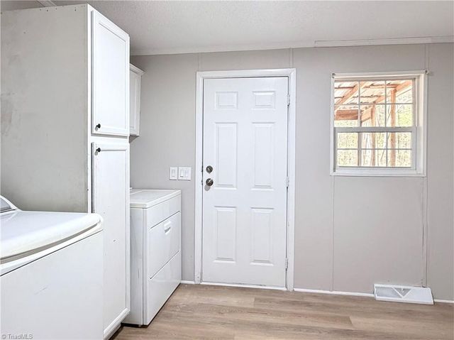 1407 Remer Regan Road, Lexington, NC 27292