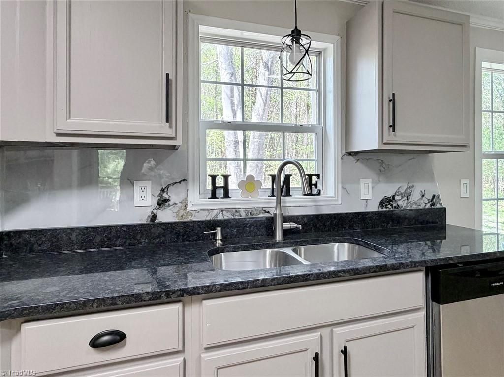 1407 Remer Regan Road, Lexington, NC 27292