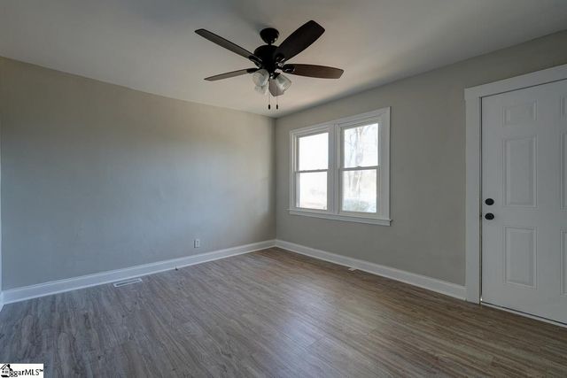 32 Bagwell Circle, Greenville, SC 29605