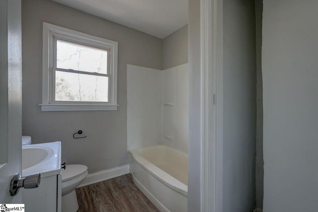 32 Bagwell Circle, Greenville, SC 29605