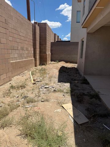 10631 Covered Wagon Avenue SE, Albuquerque, NM 87123