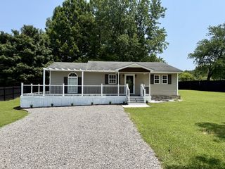 1170 Merry Oaks Rd, Mcminnville, TN 37110