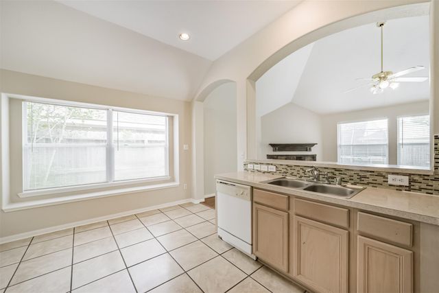 408 Mystic Glen Loop, Kingwood, TX 77339