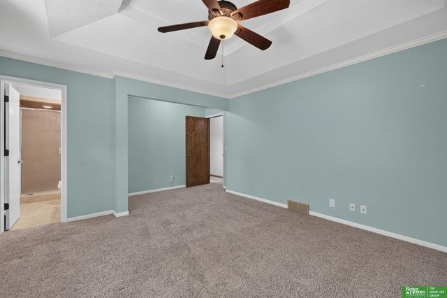 16616 Cedar Circle, Omaha, NE 68130