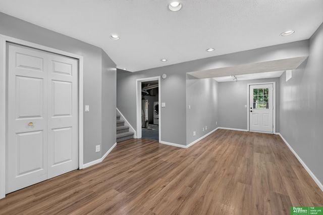 16616 Cedar Circle, Omaha, NE 68130