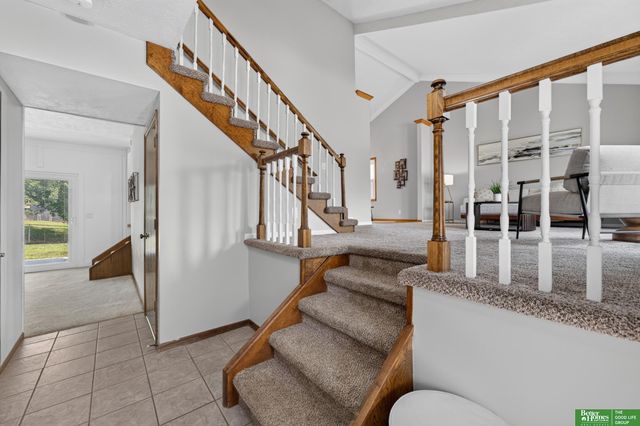 16616 Cedar Circle, Omaha, NE 68130