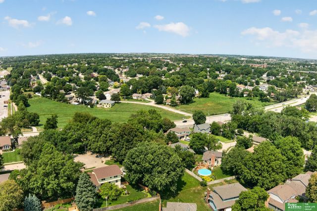 16616 Cedar Circle, Omaha, NE 68130