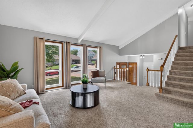 16616 Cedar Circle, Omaha, NE 68130