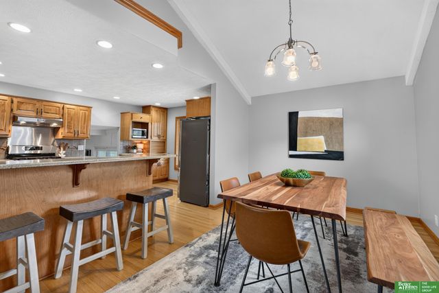 16616 Cedar Circle, Omaha, NE 68130