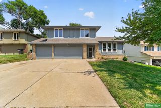 16616 Cedar Circle, Omaha, NE 68130