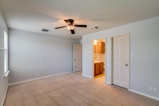 906 Craters Of The Moon BLVD, Pflugerville, TX 78660