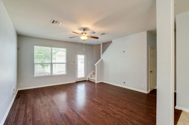 906 Craters Of The Moon BLVD, Pflugerville, TX 78660