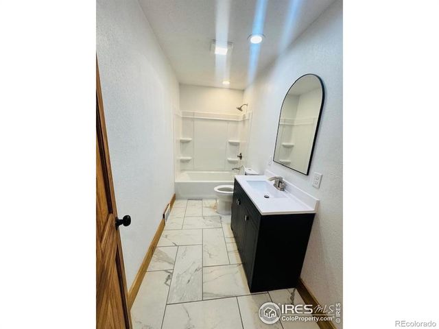 404 E Kellogg Street, Holyoke, CO 80734