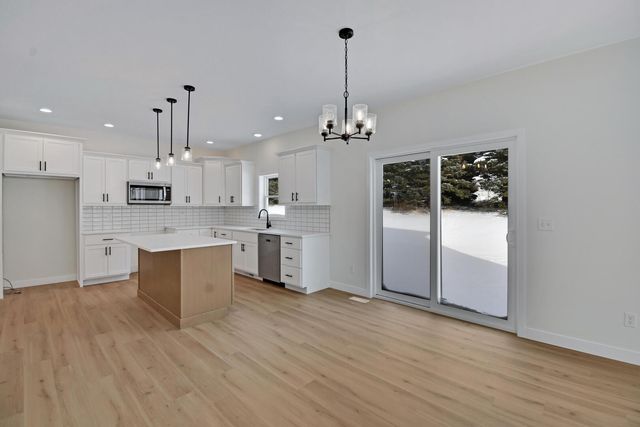 708 Rapp Drive, Mahomet, IL 61853