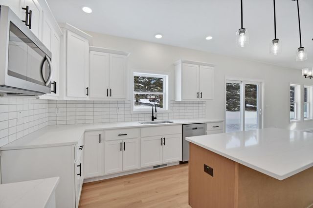 708 Rapp Drive, Mahomet, IL 61853