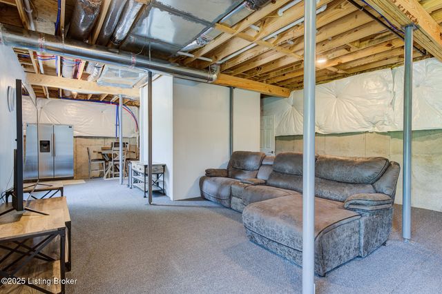 199 Allen Place East, Taylorsville, KY 40071