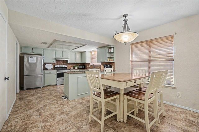 4806 NE Columbia Ave, Lawton, OK 73507