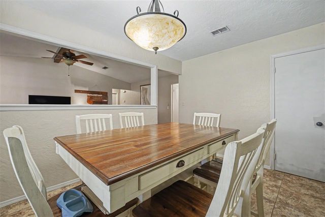 4806 NE Columbia Ave, Lawton, OK 73507