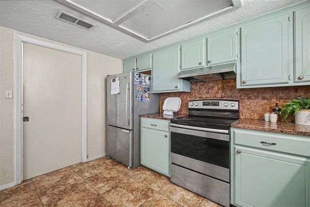 4806 NE Columbia Ave, Lawton, OK 73507
