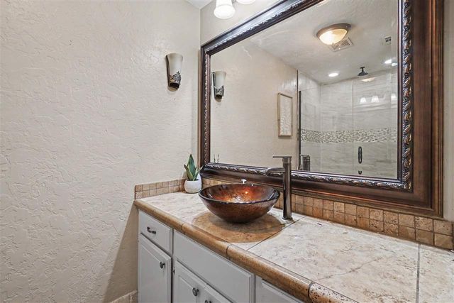 4806 NE Columbia Ave, Lawton, OK 73507