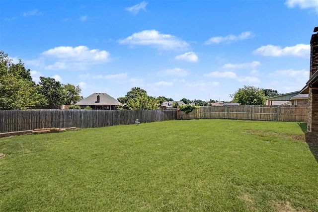 4806 NE Columbia Ave, Lawton, OK 73507