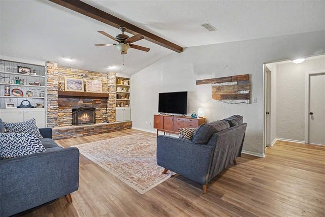 4806 NE Columbia Ave, Lawton, OK 73507