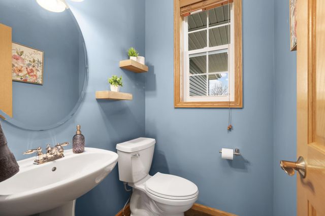 6121 Summit Curve S, Cottage Grove, MN 55016