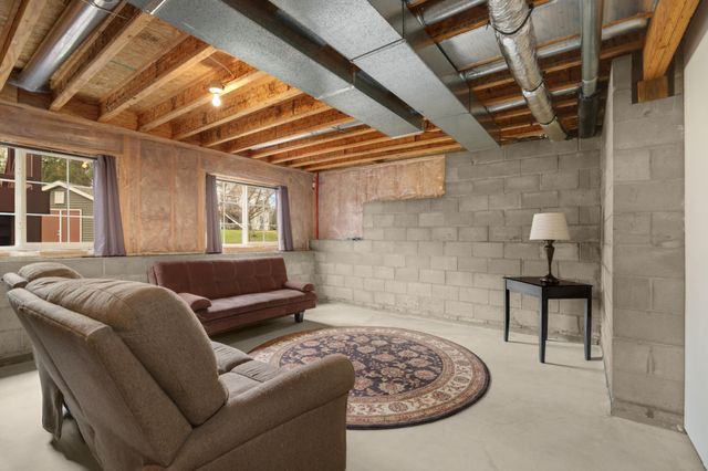 6121 Summit Curve S, Cottage Grove, MN 55016