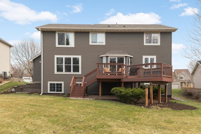 6121 Summit Curve S, Cottage Grove, MN 55016