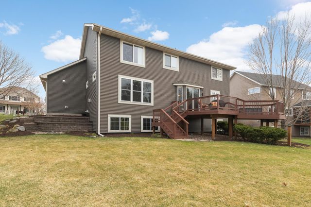 6121 Summit Curve S, Cottage Grove, MN 55016