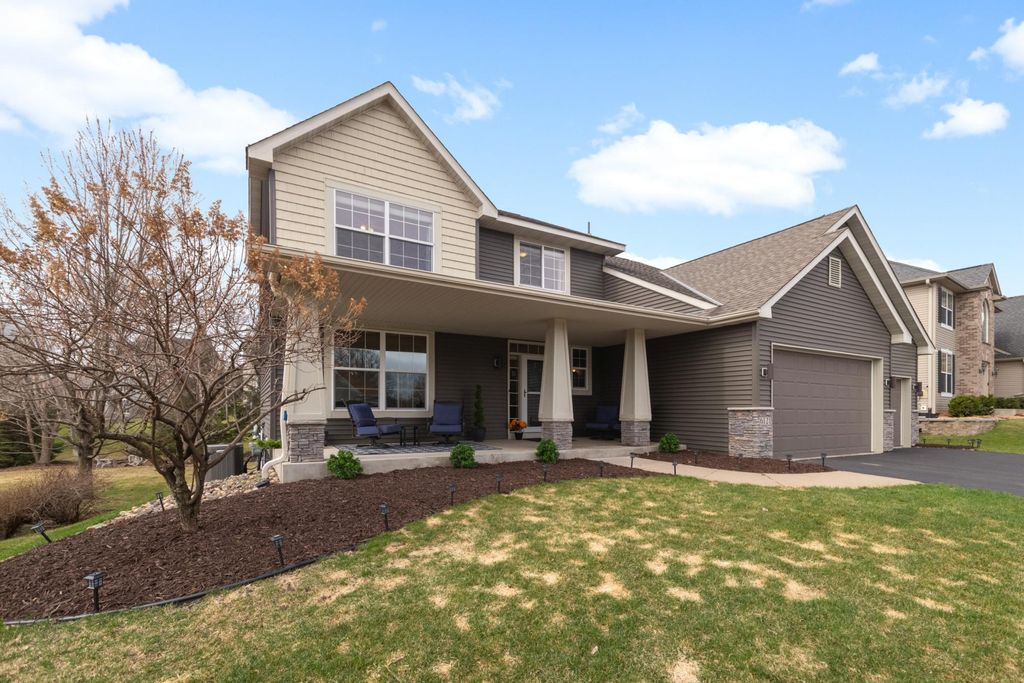 6121 Summit Curve S, Cottage Grove, MN 55016