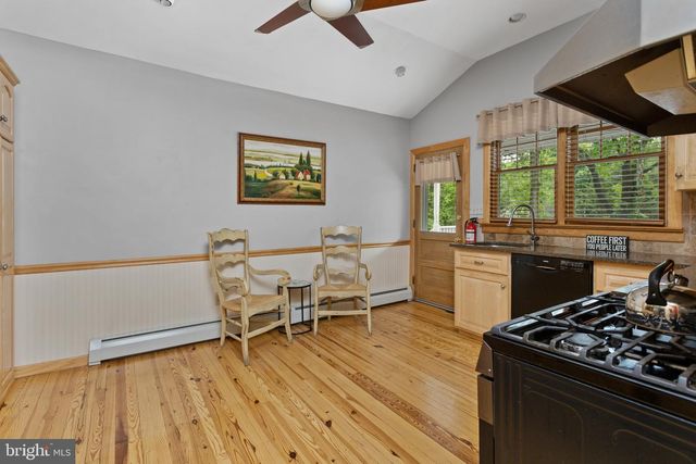 23 BLOOMER DR, Burlington, NJ 08016