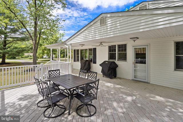 23 BLOOMER DR, Burlington, NJ 08016