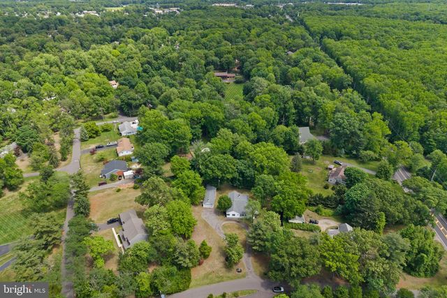 23 BLOOMER DR, Burlington, NJ 08016