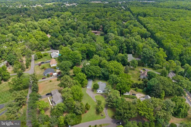 23 BLOOMER DR, Burlington, NJ 08016